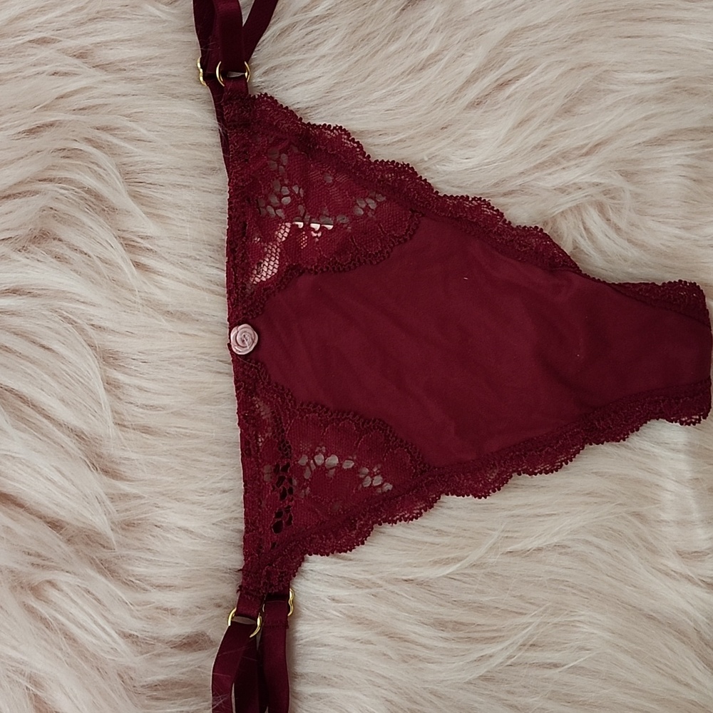 Brand New VICTORIA'S SECRET DREAM ANGELS ADJUSTABLE V-STRING-S